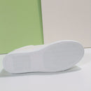 Tênis de skate feminino plus size de cano baixo , modelo versátil com zíper lateral e cadarço, ideal para caminhadas casuais.