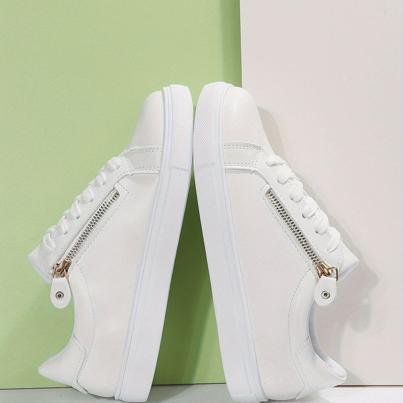 Tênis de skate feminino plus size de cano baixo , modelo versátil com zíper lateral e cadarço, ideal para caminhadas casuais.