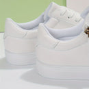 Tênis de skate feminino plus size de cano baixo , modelo versátil com zíper lateral e cadarço, ideal para caminhadas casuais.